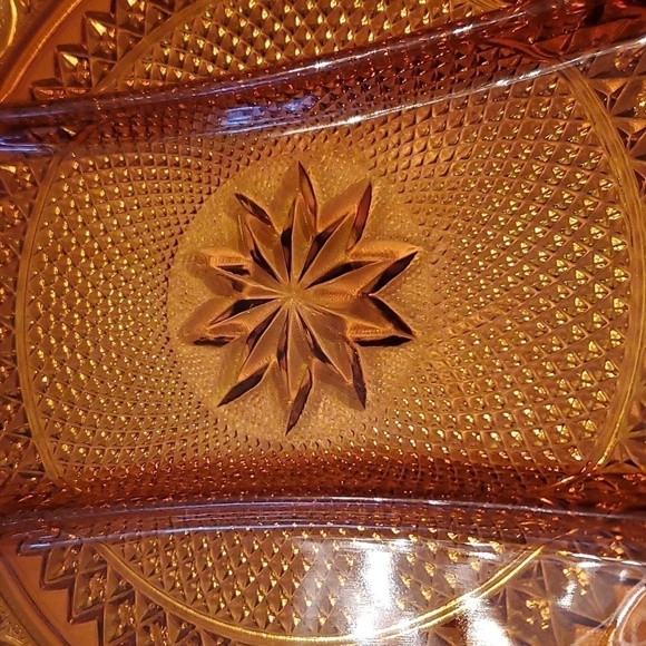 Vintage Tiara Crystal Relish Dish 3 Section Sandwich Pattern Amber Indiana Glass - Picture 4 of 7